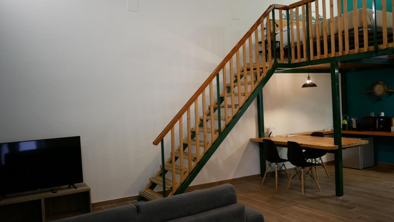 Terminal 1 Guest House Neapol Zewnętrze zdjęcie