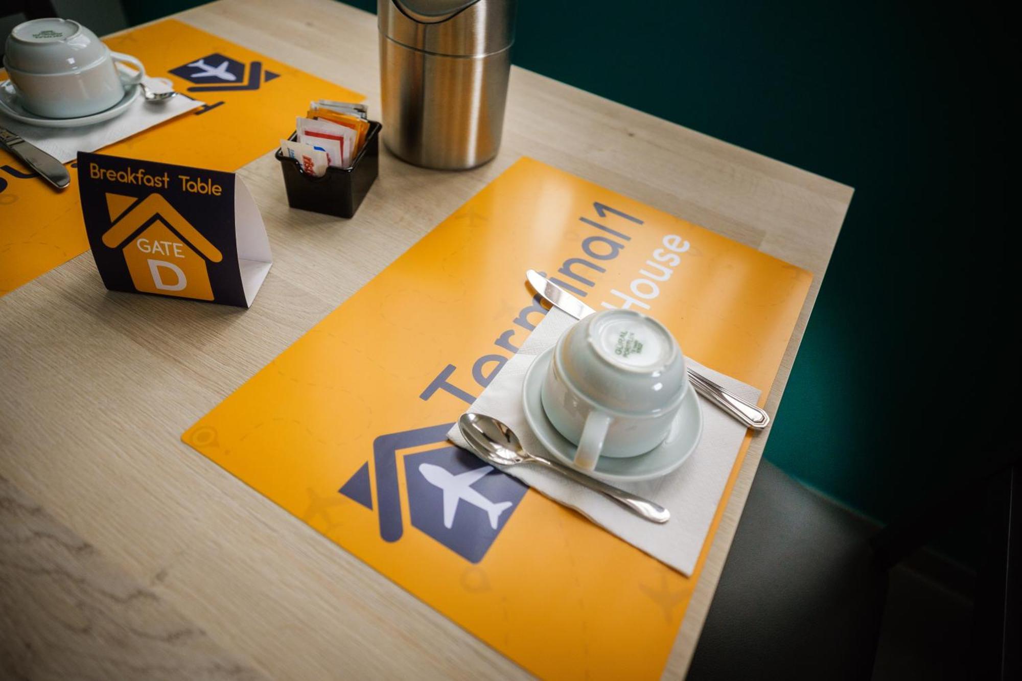 Terminal 1 Guest House Neapol Zewnętrze zdjęcie