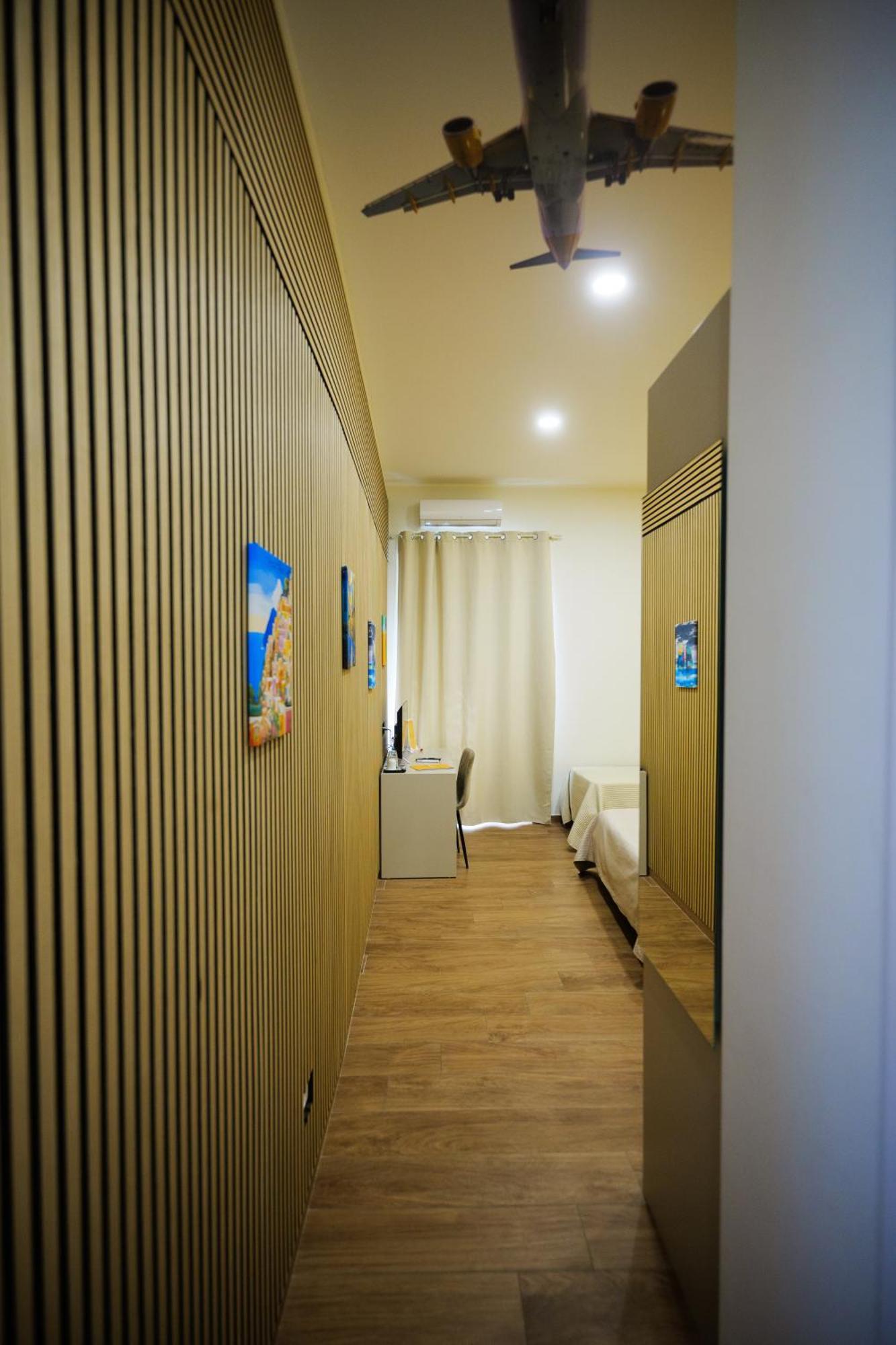 Terminal 1 Guest House Neapol Zewnętrze zdjęcie